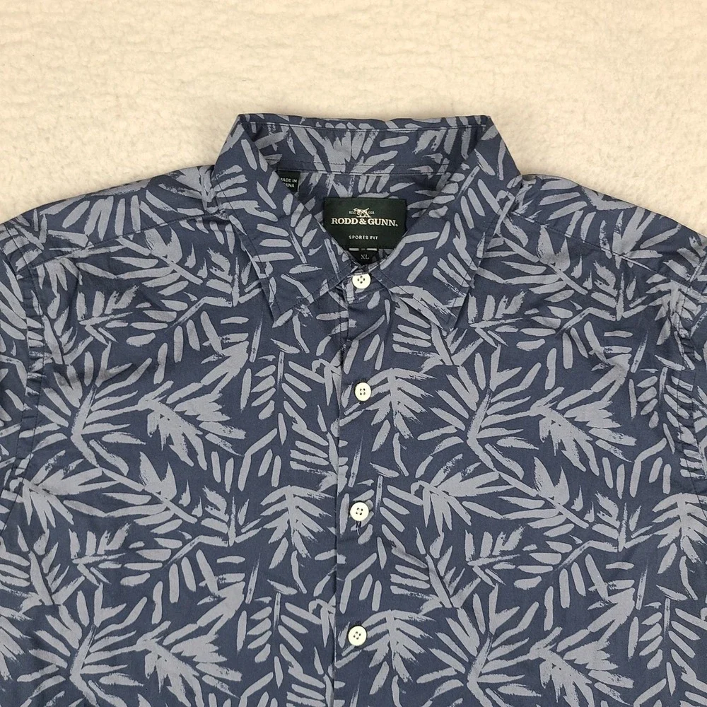 Rodd & Gunn Shirt Mens XL Blue Sports Fit Preppy Hawaiian Button Up Short Sleeve